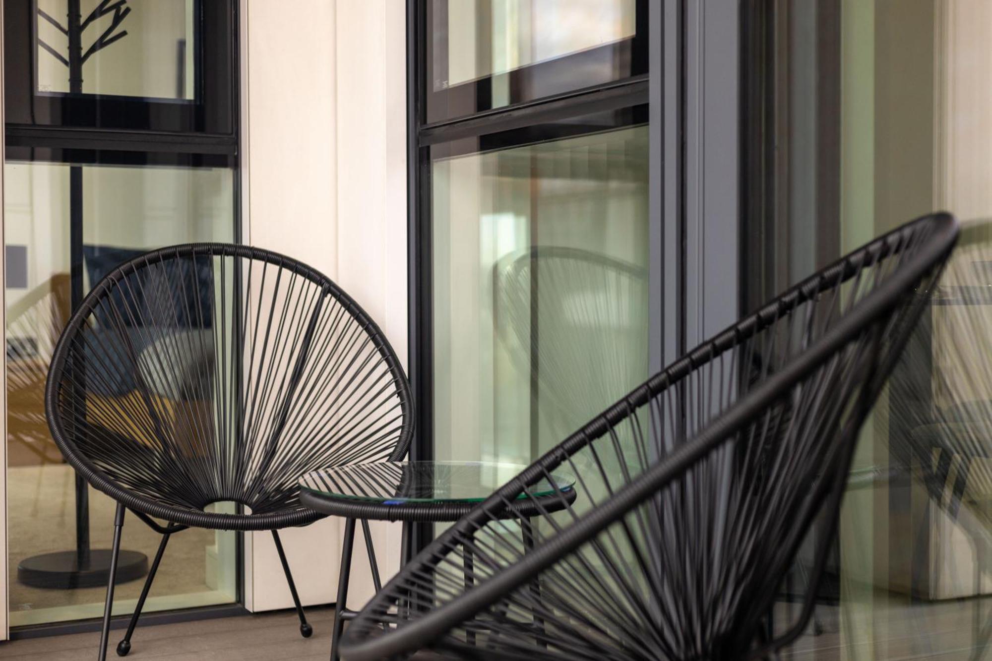 Stylish And Spacious- One Bed In Nine Elms Londres Exterior foto